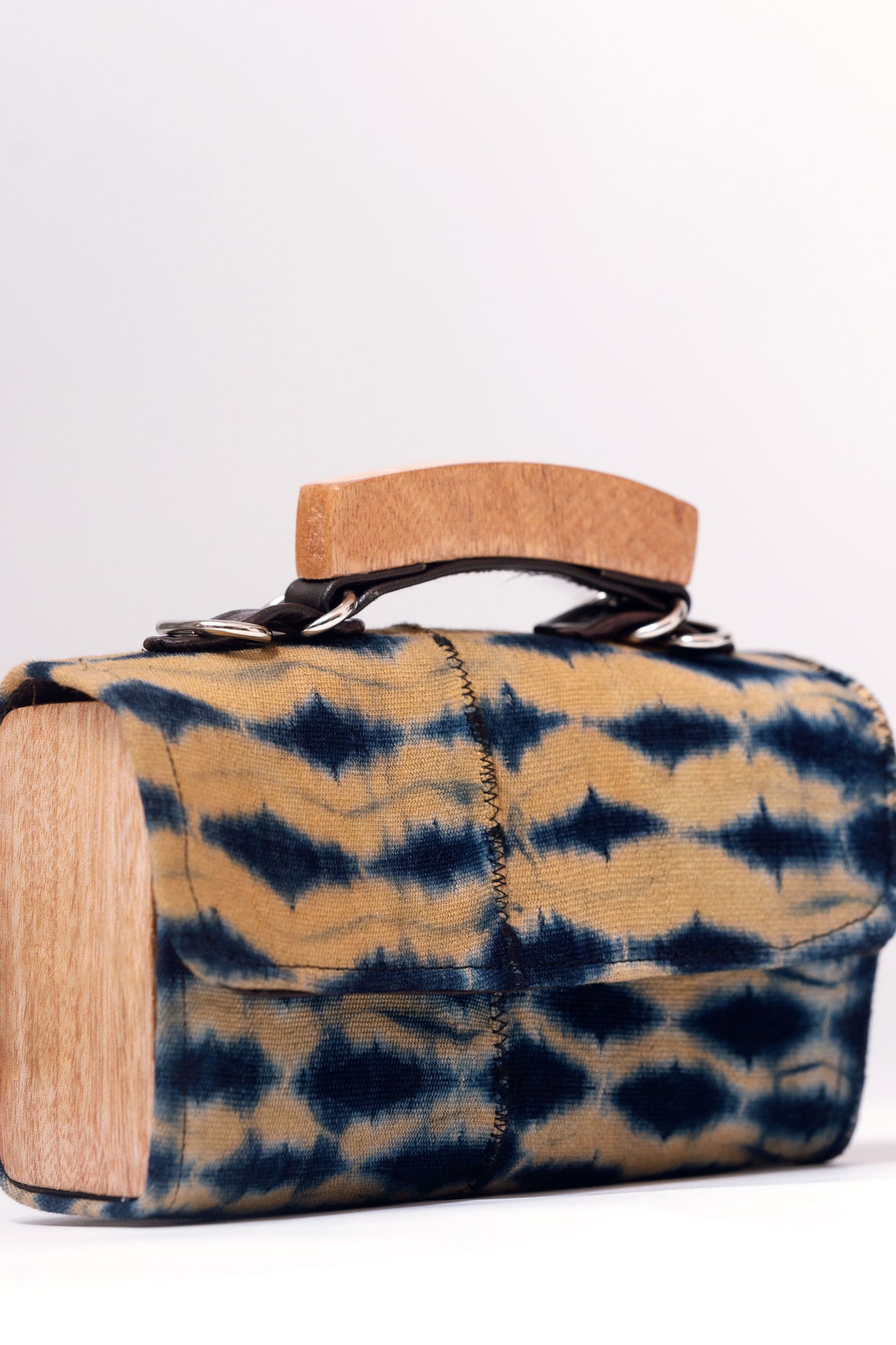 Nia Tie Dye Clutch Weave Bag