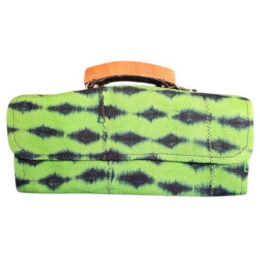 Oyin Tie Dye Wave Box Bag